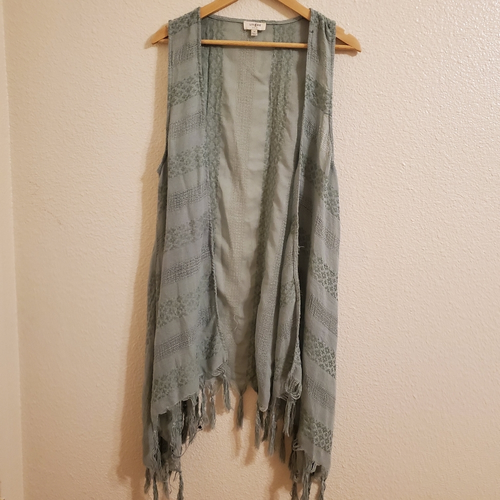 Umgee long sleeveless cardigan